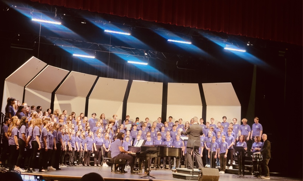 Congratulations to the BTMS Choir students that participated in this weekend's OMEA District 14 Honor Choir! Great job and way to represent BTMS!
