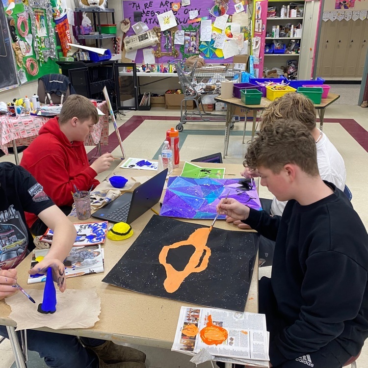 8th grade Art students finishing up the quarter making their 3-D sculptures.